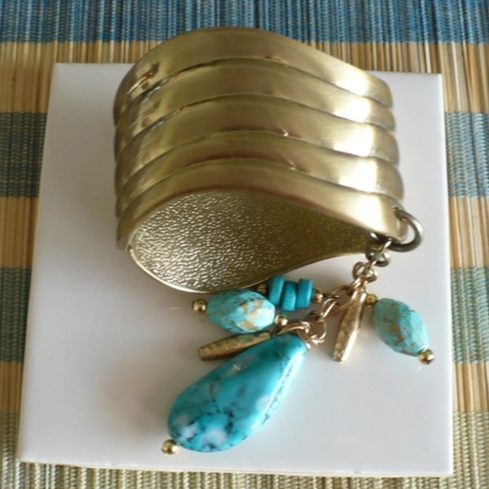 ❤️ NEW GLAM - Cuff Statement Charm Bracelet 6-8"